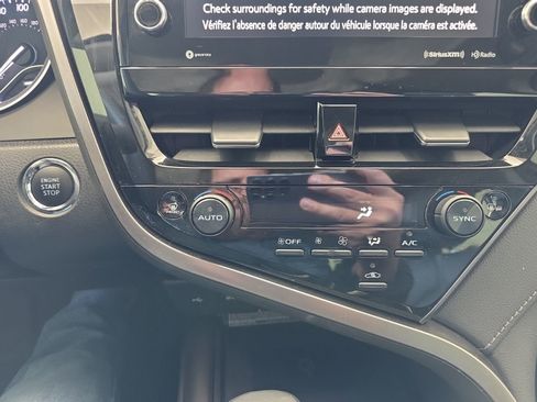 Used 2021 Toyota Camry XLE image 29