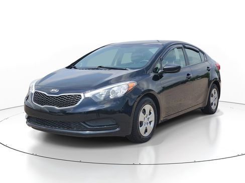 Used 2016 Kia Forte LX FWD image 2