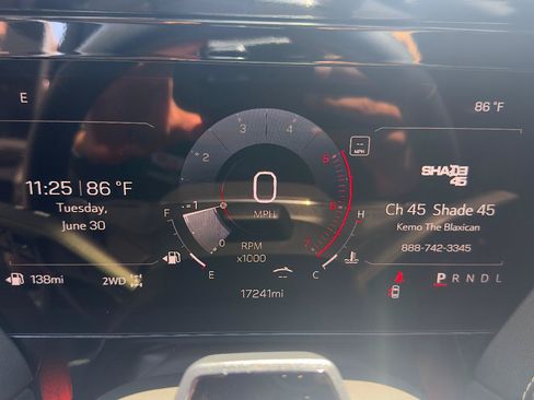 Used 2025 GMC Yukon Elevation AWD/4WD image 17