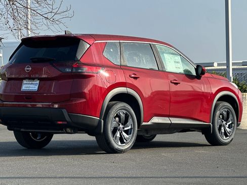 New 2026 Nissan Rogue SV image 4