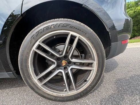 Used 2021 Porsche Macan AWD/4WD image 9