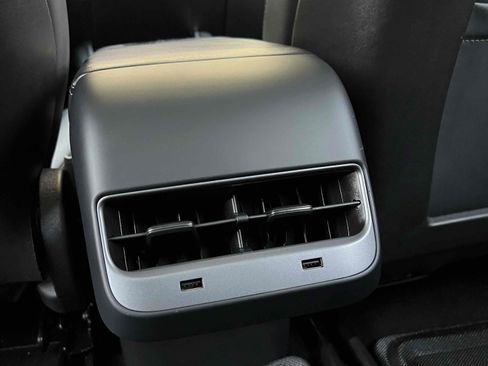 Used 2020 Tesla Model 3 Standard Range Plus image 78