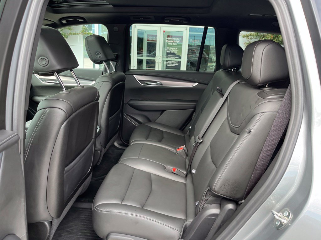 Used 2025 Cadillac XT6 Luxury w/ LPO, Floor Liner Package AWD/4WD image 16