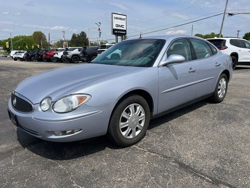 Used 2005 Buick LaCrosse CX w/ Silver Convenience Package FWD image 1