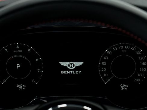 New 2025 Bentley Bentayga image 32