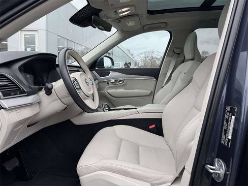 Certified 2024 Volvo XC90 B5 Core w/ Protection Package Premier image 13