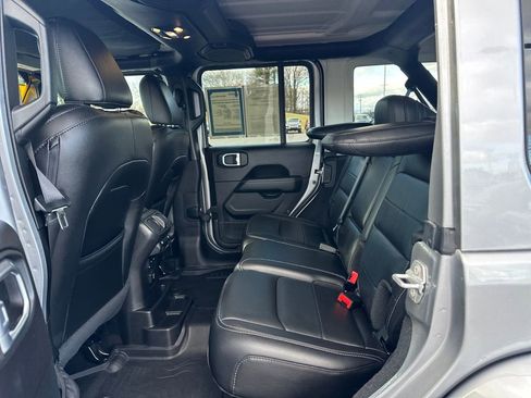 Used 2020 Jeep Wrangler Unlimited Sahara w/ LED Lighting Group image 16