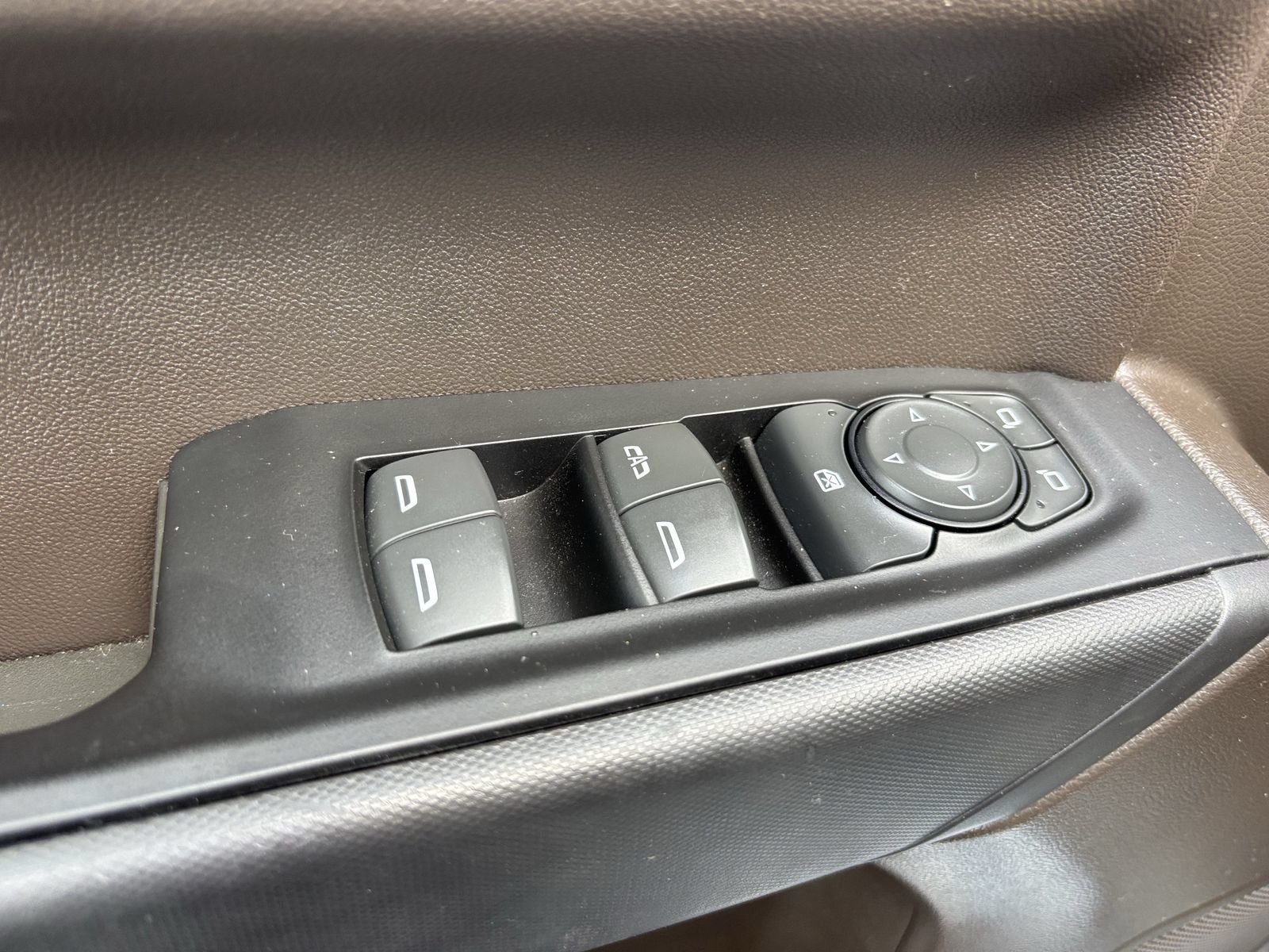 Used 2022 Chevrolet Silverado 1500 RST AWD/4WD image 23