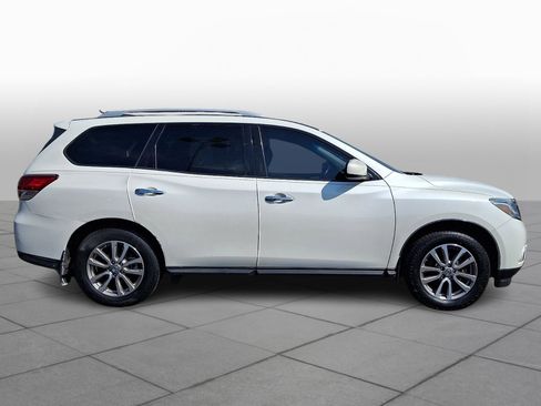Used 2015 Nissan Pathfinder SV w/ Trailer Tow Package AWD/4WD image 8