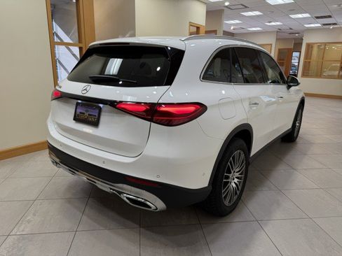 Certified 2025 Mercedes-Benz GLC 300 image 5