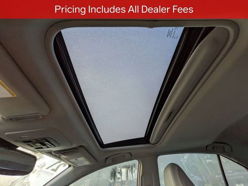 Used 2021 Toyota Camry SE w/ Convenience Package FWD image 21