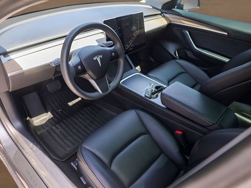 Used 2021 Tesla Model 3 Standard Range Plus RWD image 10
