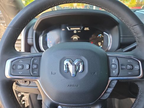 Used 2025 RAM 3500 Laramie AWD/4WD image 23