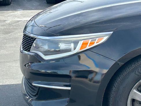 Used 2016 Kia Optima LX image 12