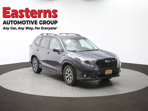 Used 2023 Subaru Forester Premium AWD/4WD image 54