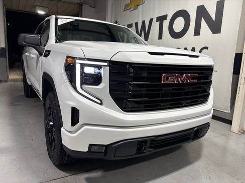 New 2026 GMC Sierra 1500 Elevation image 35