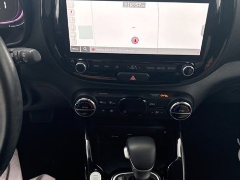 Certified 2023 Kia Soul GT-Line image 12