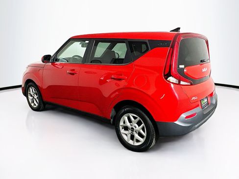 Used 2022 Kia Soul LX w/ Technology Package FWD image 5
