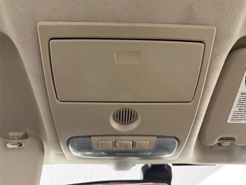 Used 2018 Ford Fiesta SE image 6