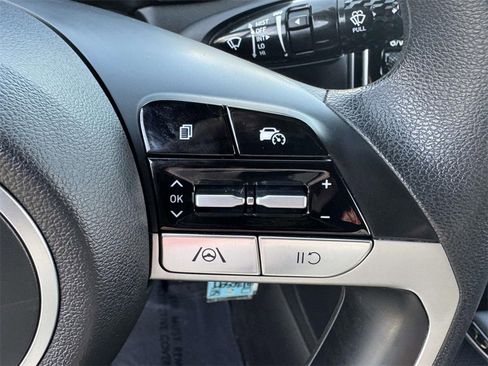 Used 2023 Hyundai Santa Cruz SE image 21