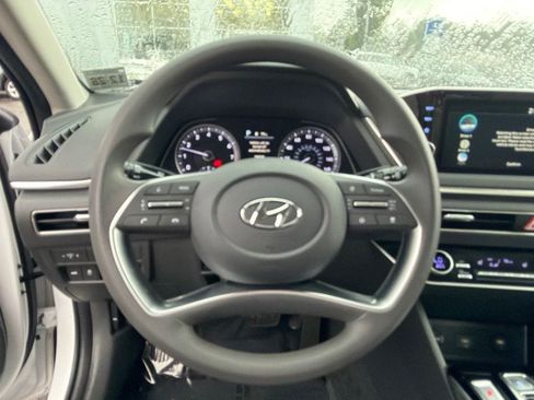 Certified 2023 Hyundai Sonata SEL w/ Cargo Package FWD image 18