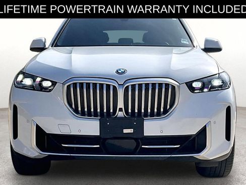 Used 2025 BMW X5 xDrive50e image 5