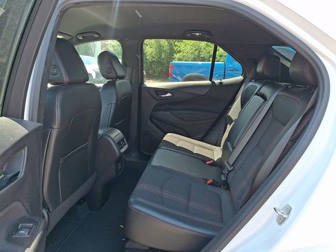 Used 2023 Chevrolet Equinox RS AWD/4WD image 10