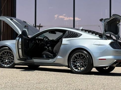 Used 2021 Ford Mustang Coupe RWD image 29