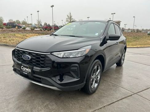 Used 2025 Ford Escape ST-Line AWD/4WD image 3