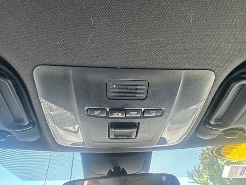 Used 2021 Toyota Corolla SE FWD image 23
