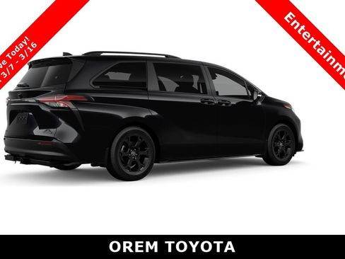 New 2026 Toyota Sienna XLE Woodland Edition image 10