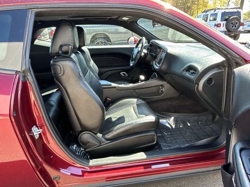 Certified 2019 Dodge Challenger SXT w/ Plus Package AWD/4WD image 9