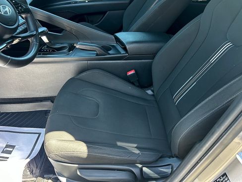 Used 2025 Hyundai Elantra Sport w/ Cargo Package FWD image 13