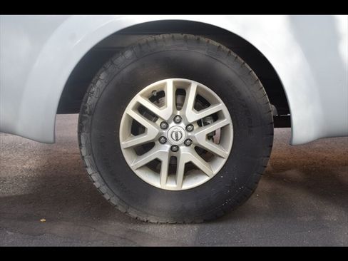 Used 2016 Nissan Frontier SV RWD image 37