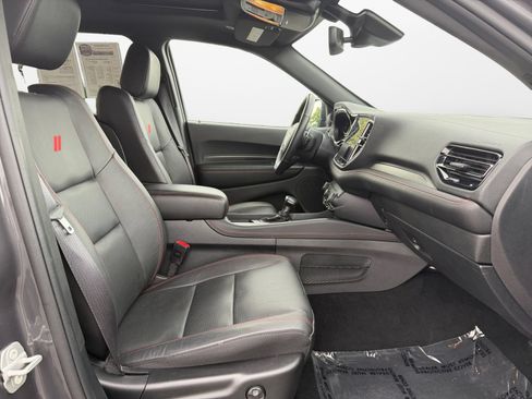 Used 2025 Dodge Durango GT AWD/4WD image 17