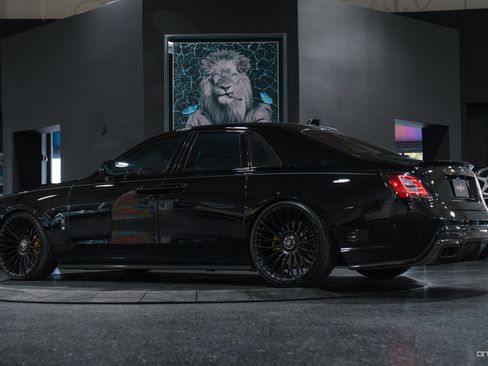 Used 2022 Rolls-Royce Ghost Black Badge image 30