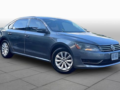Used 2015 Volkswagen Passat 1.8T Wolfsburg Edition FWD image 3