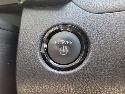 Used 2025 Toyota Camry SE w/ Convenience Package FWD image 28