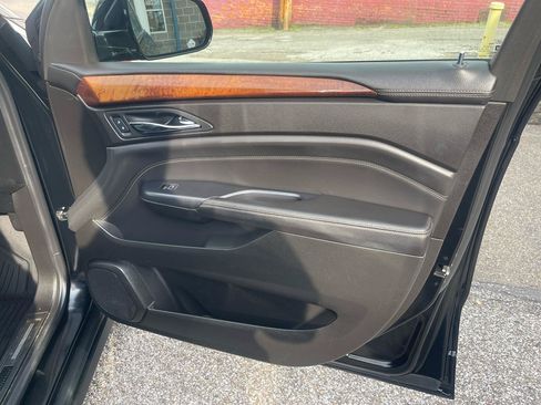 Used 2014 Cadillac SRX Luxury AWD/4WD image 22