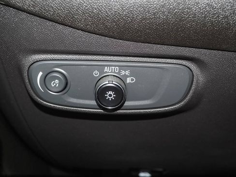 Used 2023 Chevrolet Equinox LT FWD image 27