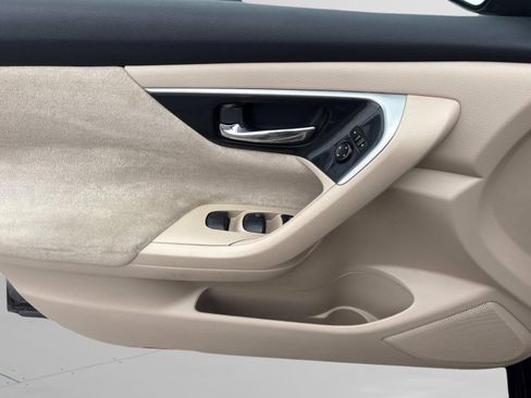 Used 2013 Nissan Altima 2.5 S image 22