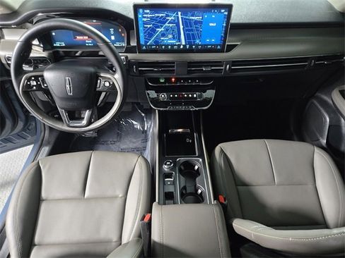 New 2026 Lincoln Corsair Premiere image 15