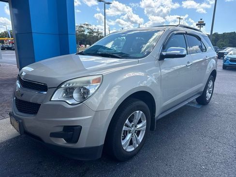 Used 2011 Chevrolet Equinox LT w/ Driver Convenience Package FWD image 1