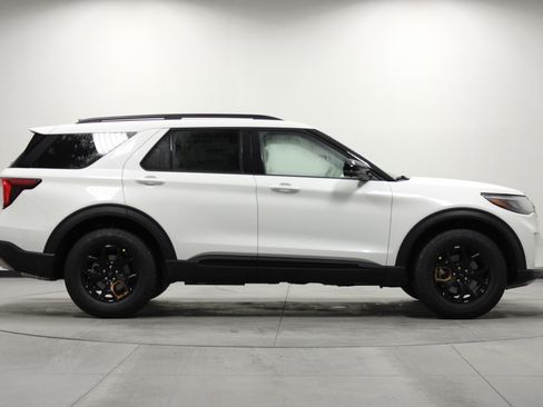 New 2026 Ford Explorer Tremor w/ Tremor Ultimate Package AWD/4WD image 3