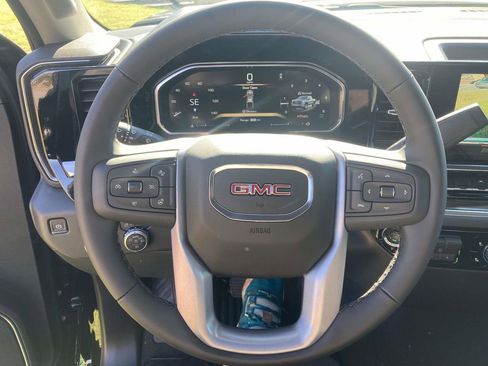 New 2026 GMC Sierra 1500 Elevation image 26