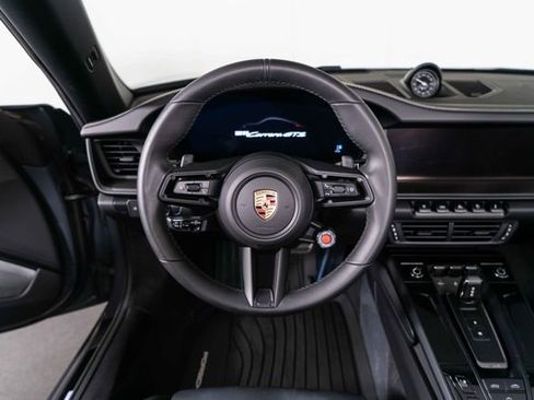 Used 2025 Porsche 911 Carrera GTS image 18
