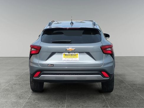 Used 2024 Chevrolet Trax LT image 4