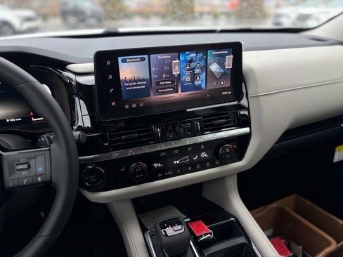 New 2026 Nissan Pathfinder SL image 20