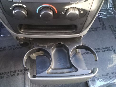 Used 2005 Dodge Caravan SE w/ Popular Equipment Group image 16