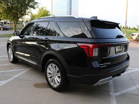 Used 2025 Ford Explorer Platinum w/ LUX Leather Package AWD/4WD image 5